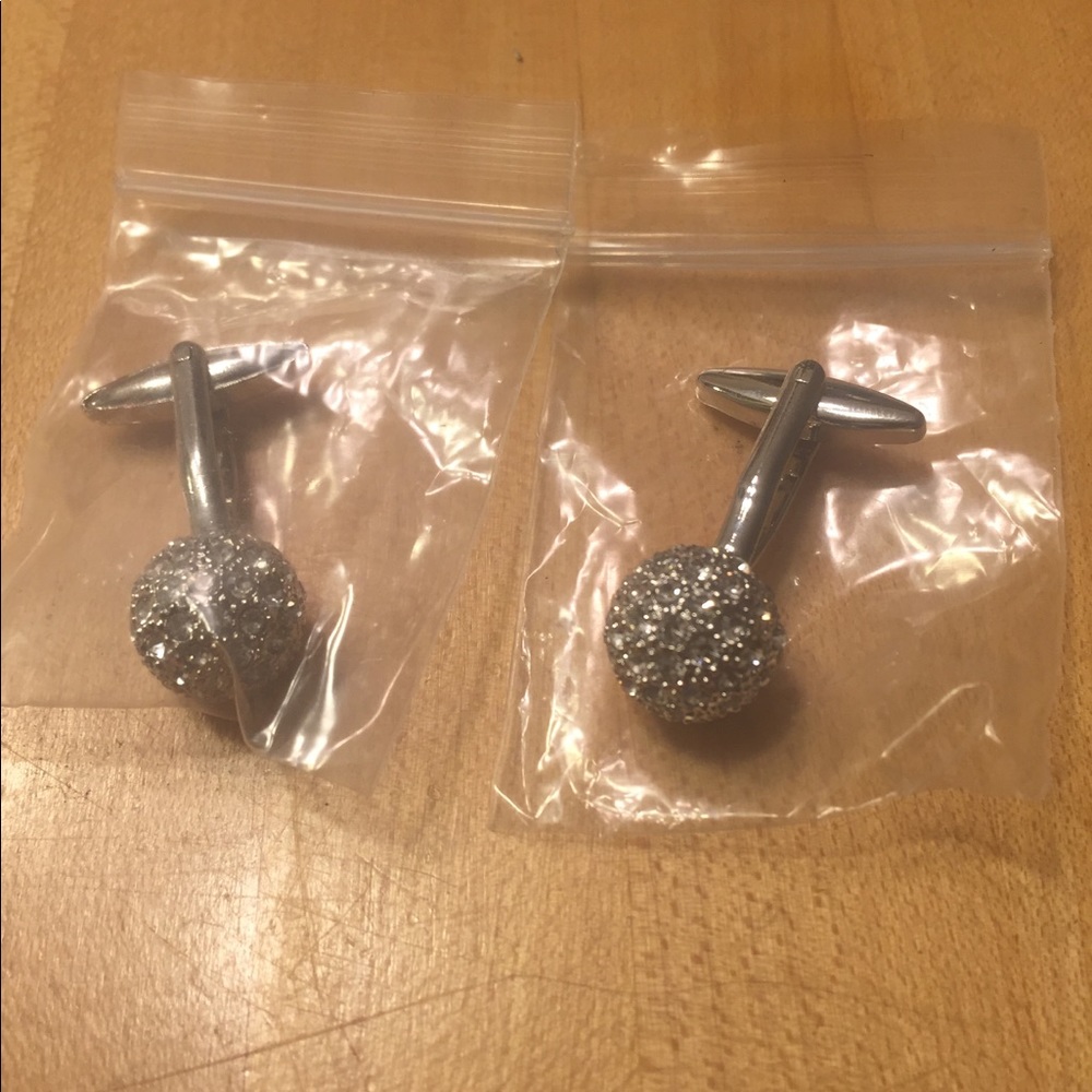 Men’s golf ball cuff links